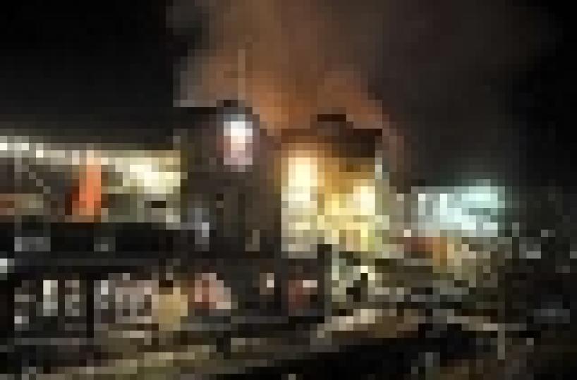 Londra - Un incendio ha devastato il quartiere di Camden