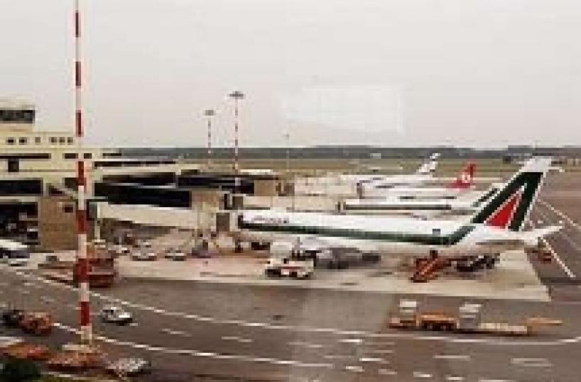 Alitalia - La scure su Malpensa