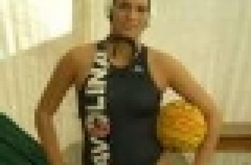 Carolina, 17 anni, il nuovo amore di Antonio