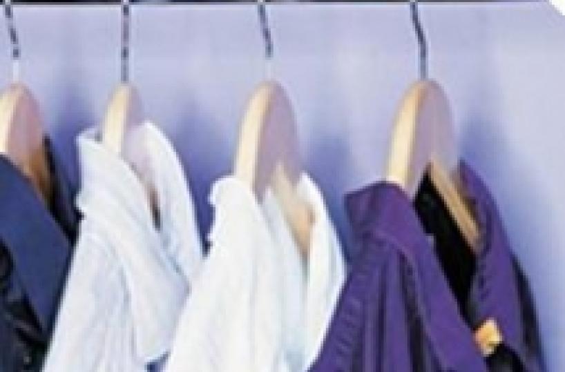Crisi marchio Ferrè, fasonisti leccesi si incatenano in Molise