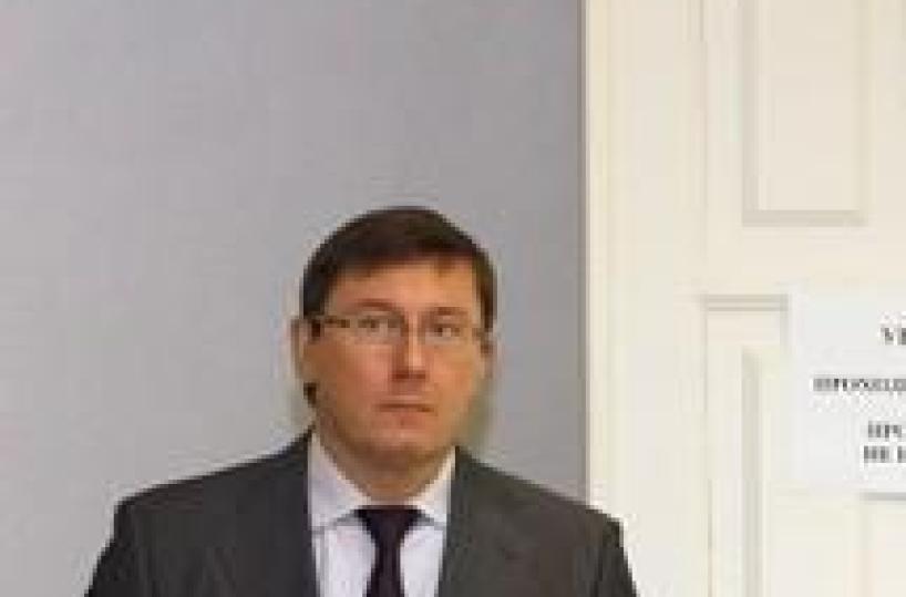 Ucraina:ministro Interni si dimette