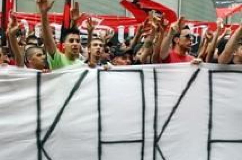 In 400 protestano per cessione Kaka