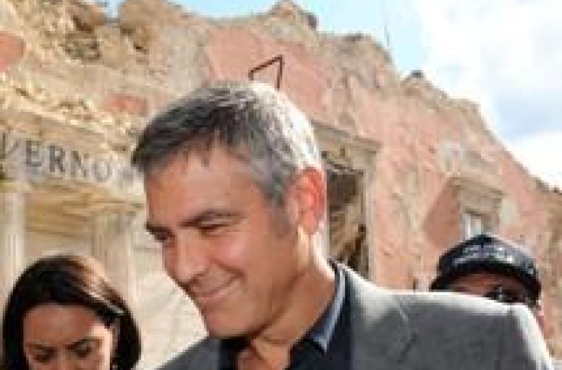 Clooney: girero' un film all'Aquila