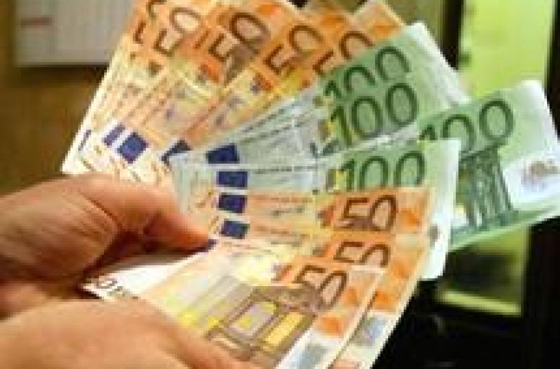 Puglia, in arrivo 3 bandi da 448 mln per aiuti imprese e partite Iva