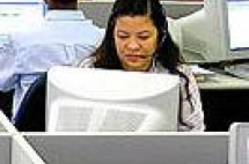 Bari, telefonista hard ricattava cliente vip