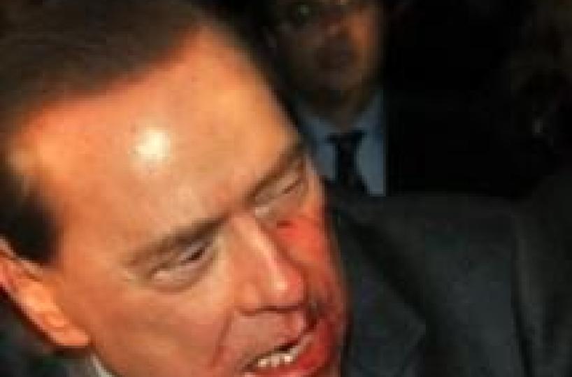 Berlusconi: oggi resta ospedale