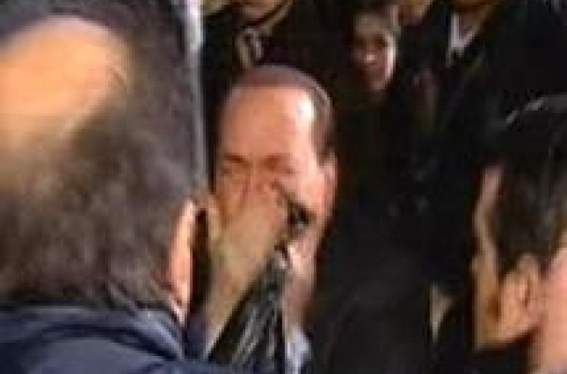 Berlusconi: a Roma sit-in solidarieta'