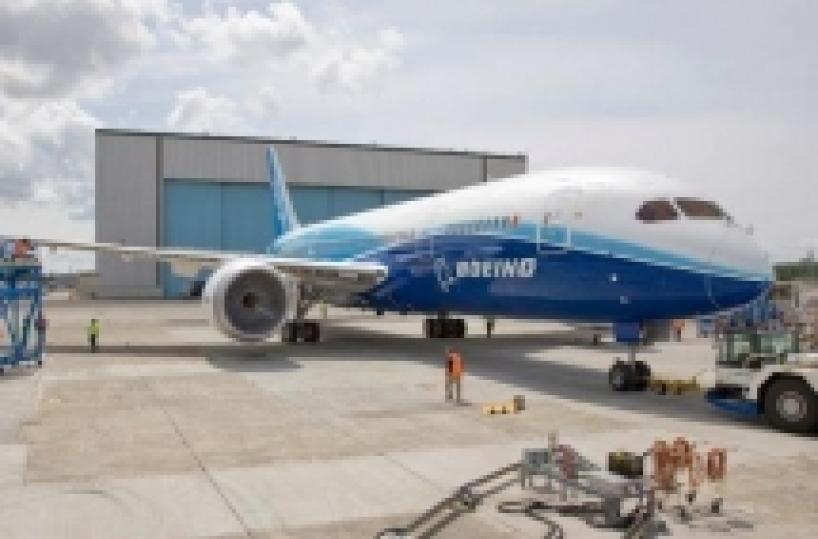 Boeing 787, primo volo &laquo;Made in Grottaglie&raquo;