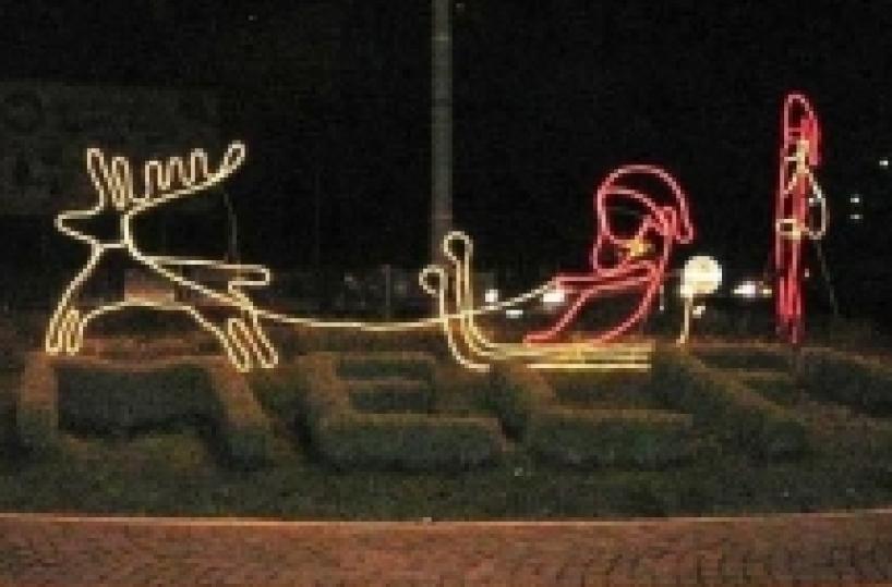 Melfi, appalti pilotati per luci di Natale: revocato divieto di dimora al sindaco