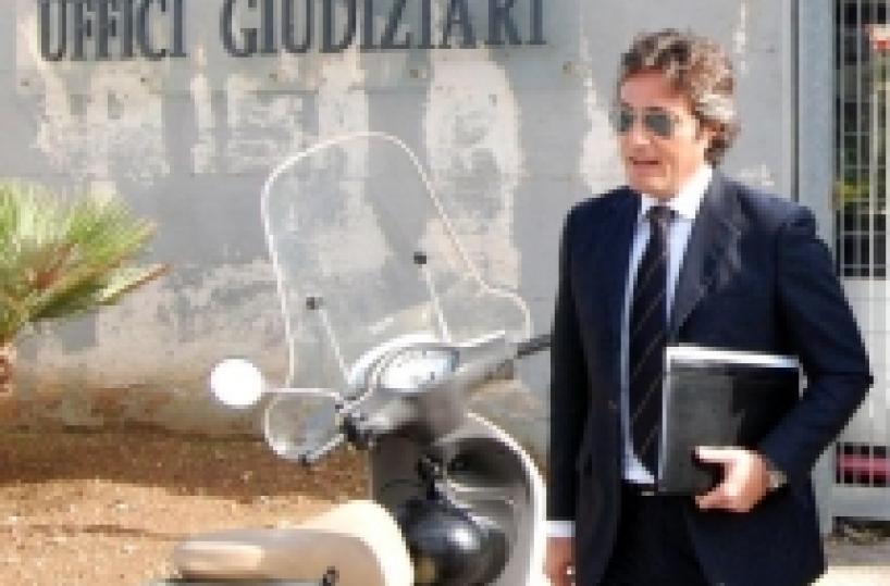 Inchiesta sanit&agrave;: Mannarini&nbsp;&laquo;libero&raquo; di&nbsp;andare dal barbiere