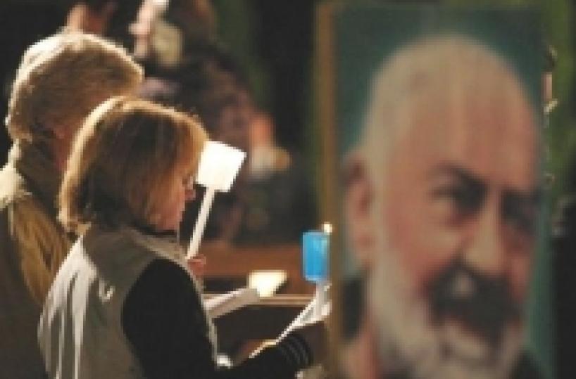 Il 19 aprile Padre Pio avr&agrave; un sepolcro ricco d'oro: polemiche