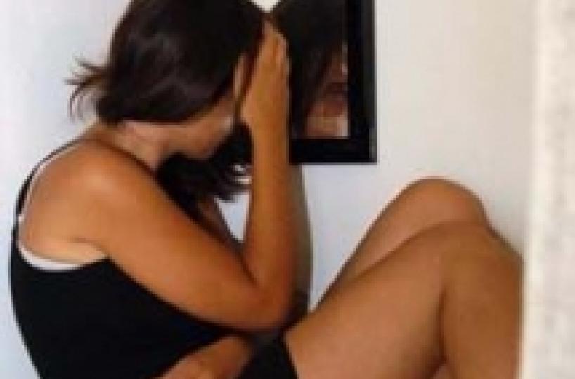 Foggia, arrestato pedofilo che abusava di una 13enne «Si appostava davanti a scuola»