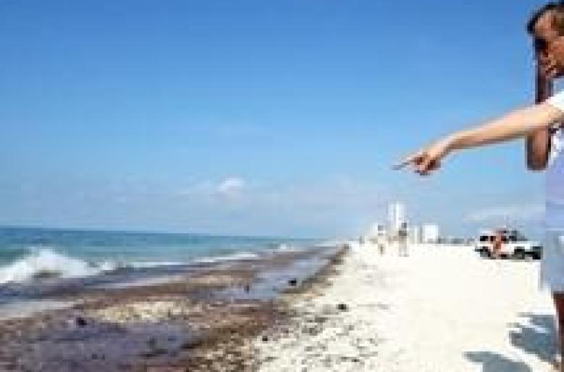 Marea nera: fulmine colpisce nave