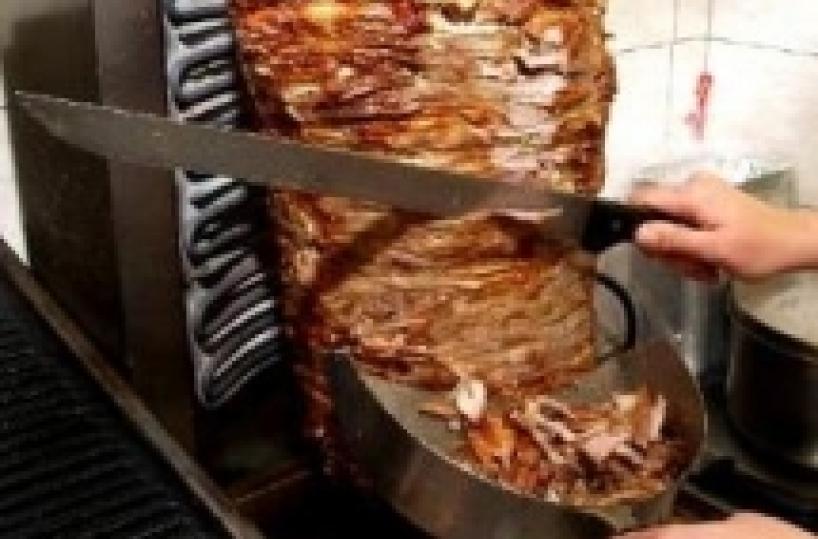 Foggia, «basta kebab» Ma la «movida» si divide Vota il sondaggio