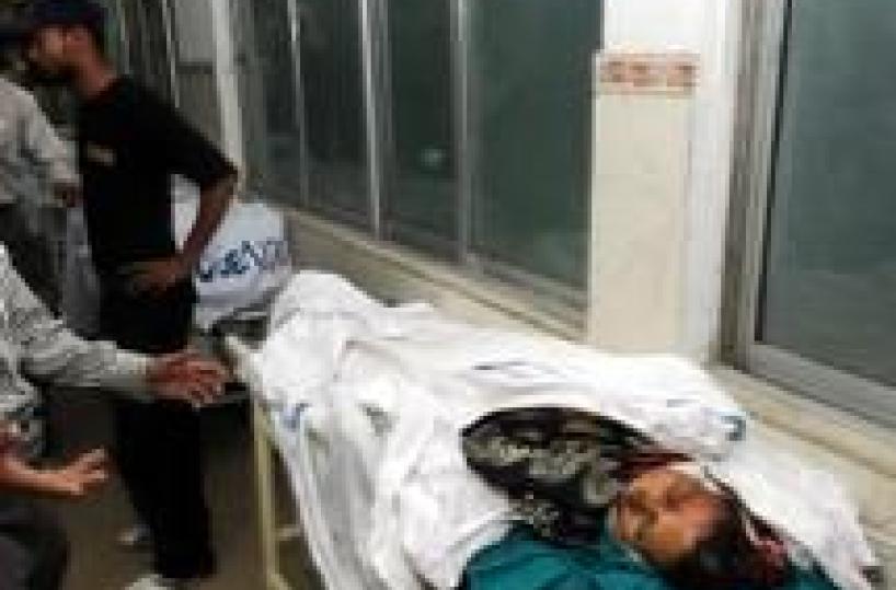 Pakistan: bus fuori strada, 13 morti