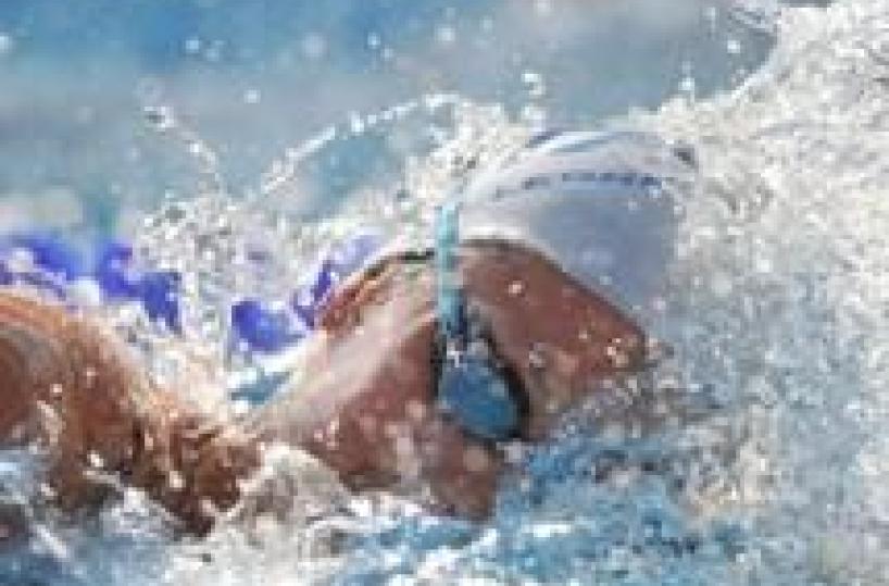 Nuoto: 200 sl, Pellegrini in semifinale
