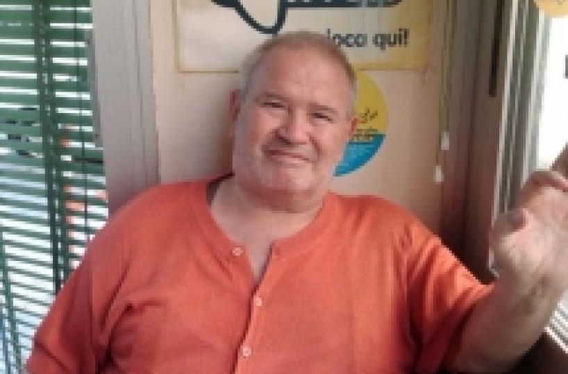 «Mani d'oro» dispensa fortuna  Cliente gratta il ticket  e vince mezzo milione di euro