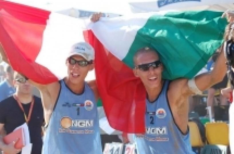 Finali beach volley I fratelli Ingrosso campioni d'Italia