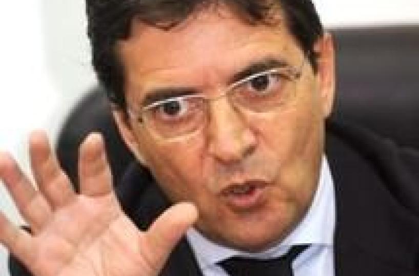 Cosentino: finiani farisei