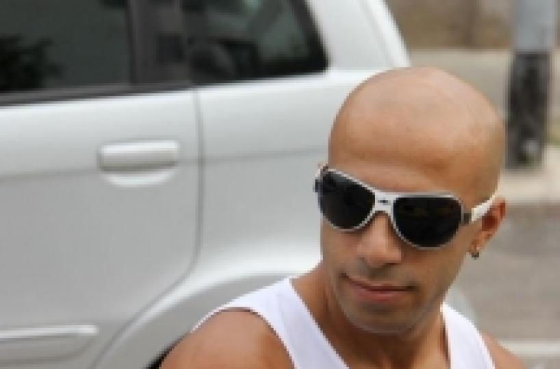 Toki, il rapper barese che racconta la mala e  dice: «non delinquere» 