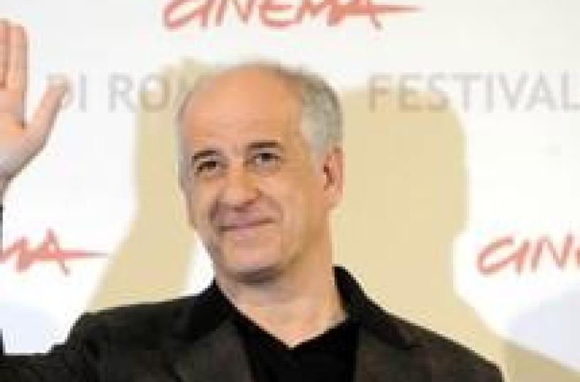 Dante, dalla fuga alla «Commedia» con Toni Servillo
