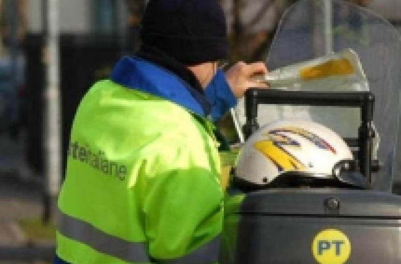 &laquo;Pochi postini?&raquo;&nbsp; Il telegramma lo consegna il direttore