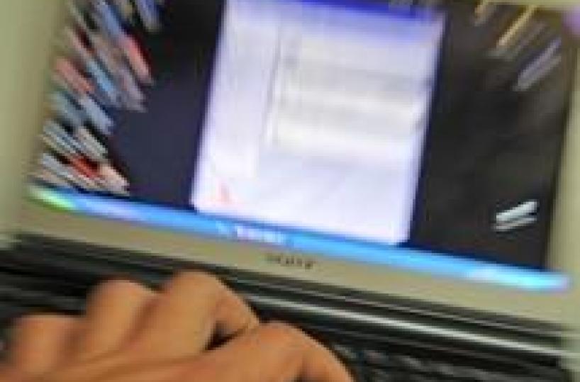 Aveva materiale pedopornografico: condannato allenatore 22enne a Bari