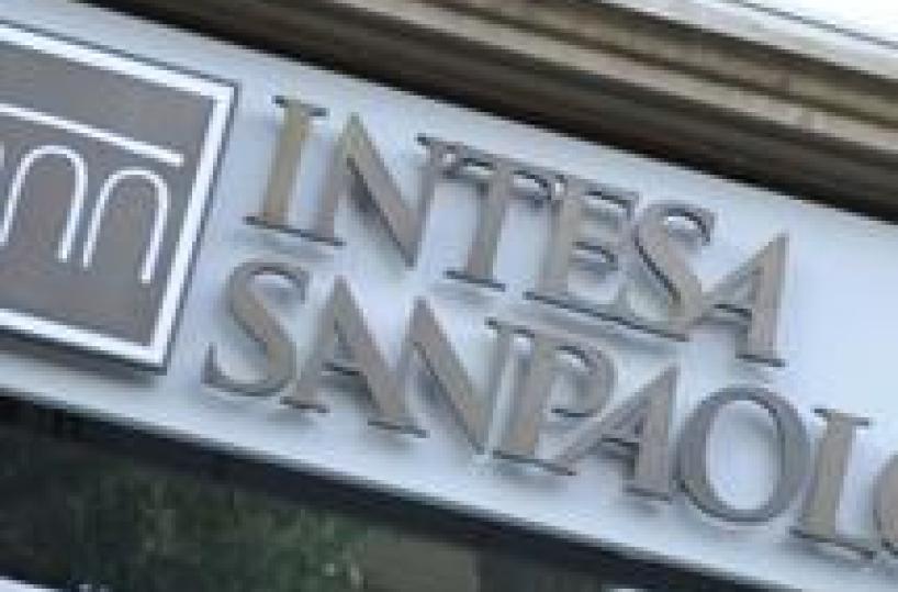 Intesa SanPaolo: utile 2010 a 2,7 mld