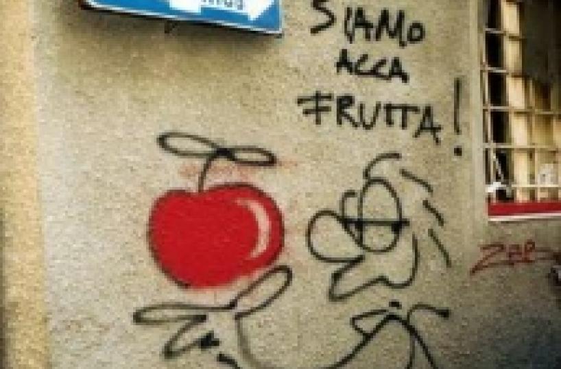 Scrive sui muri e le foto vanno su Fb Arrestato ragazzino