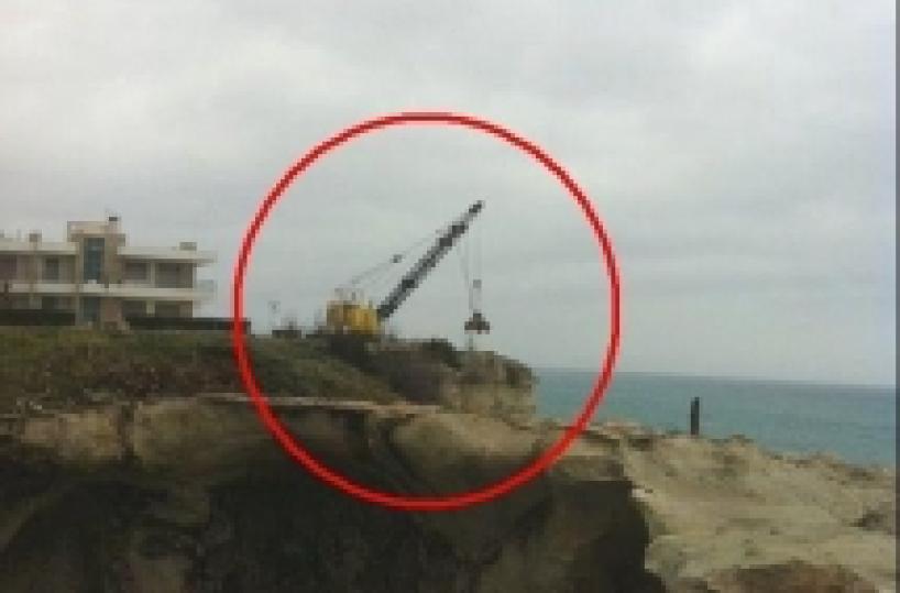 «Cosa ci fa una gru a Torre dell'Orso?» Comune: tutto previsto 