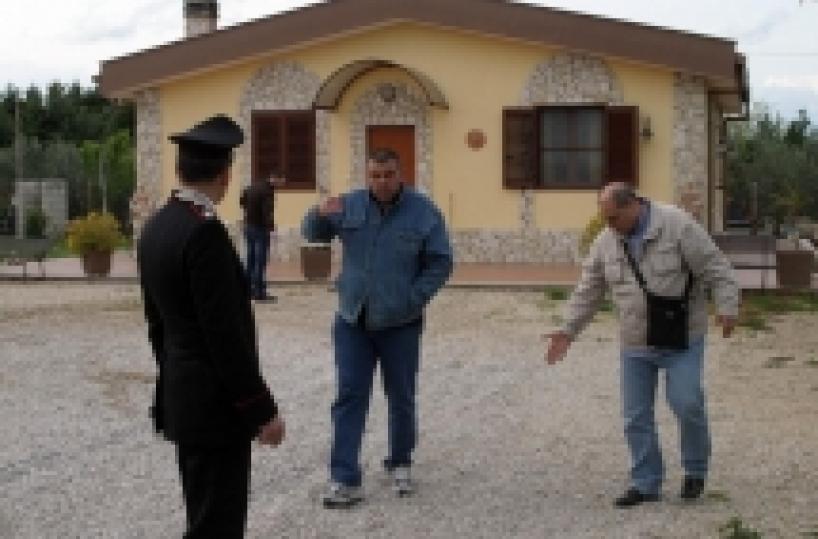 «Ho ucciso papà perché picchiava mamma per mio fratello trans»