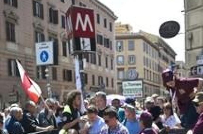 Wojtyla: un milione e mezzo di fedeli