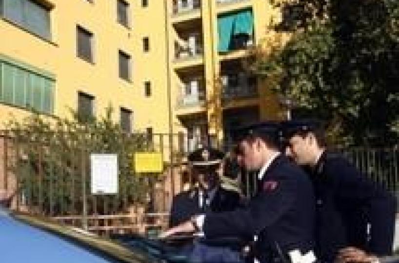 Rapina in gioielleria a Roma, un ferito
