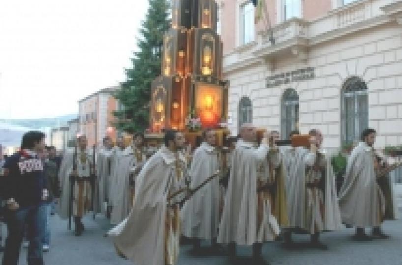 Festa patronale PotenzaVescovo: «Evitare eccessi»