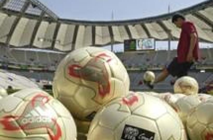 Arbitri tutti donna in match uomini
