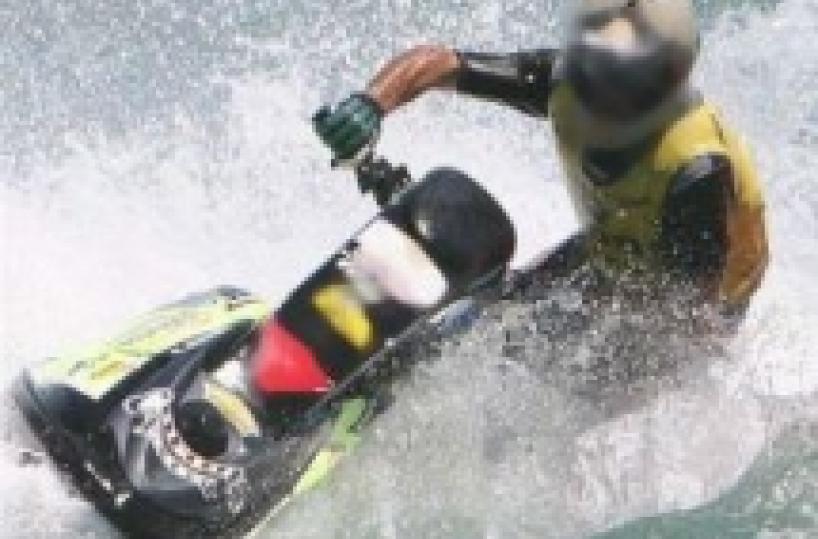 A Brindisi tappa campionato moto acqua e hydrofly