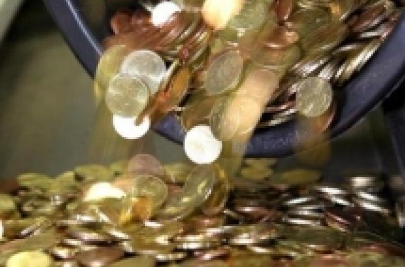 Monetine tra le offerte Il sacerdote: io,  solo mal interpretato 30mila euro su san Rocco 