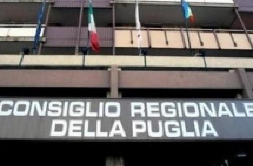 Regione Puglia spese politiche rimborsate 3 volte L'on.difende la Casta E la Gazzetta risponde