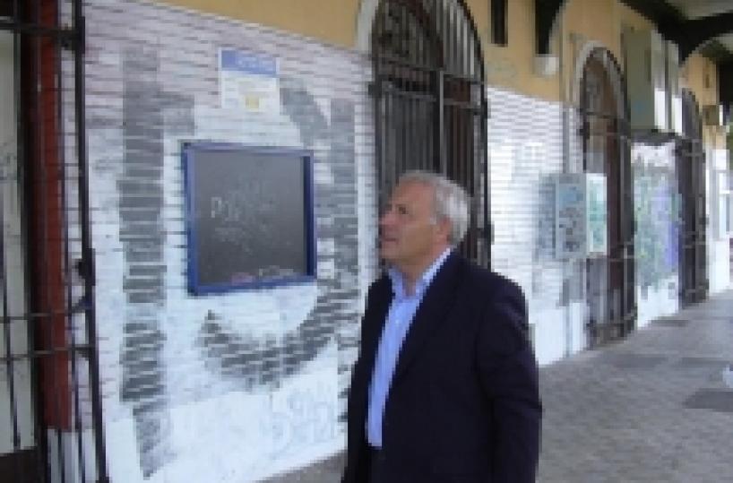 «L'Europa investe nel recupero stazioni Rfi ricorre ai writers» Il sindaco replica all'assessore La risposta dell'ass.Baccaro 