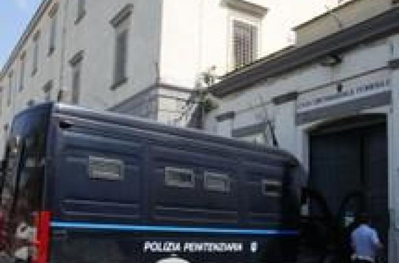 Arresti domiciliari a moglie Tarantini