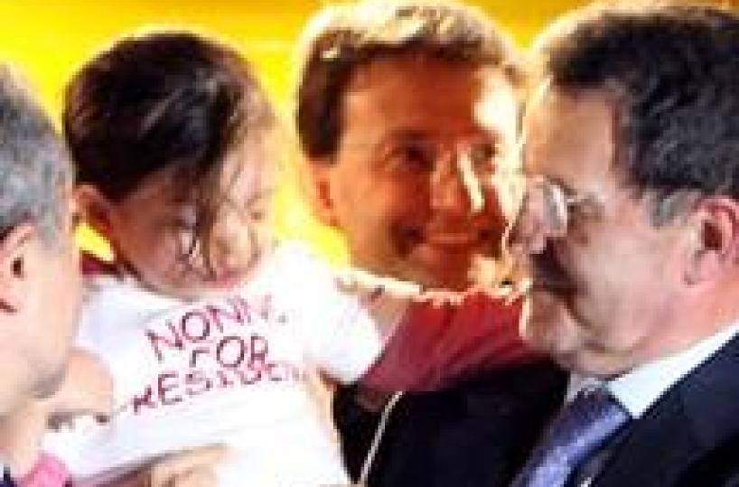 Prodi di nuovo nonno, nato sesto nipote