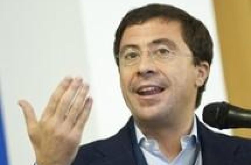 Fli, serve governo di ricostruzione