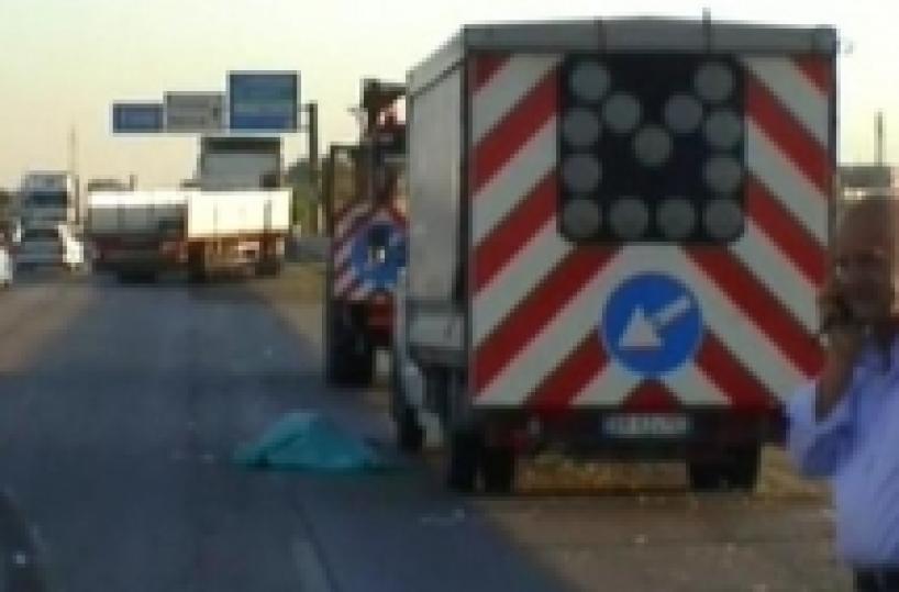 Tagliava l'erba per strada muore travolto da tir a Foggia 