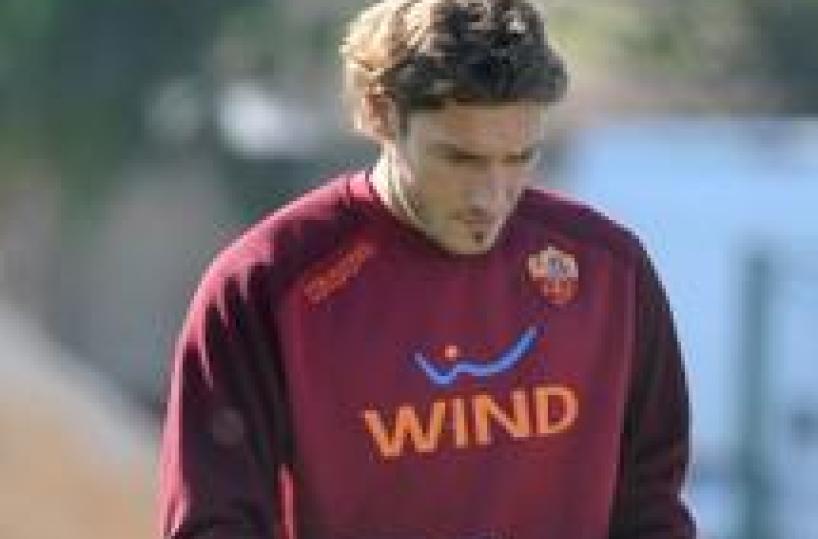 Roma: Totti rincorre il Lecce