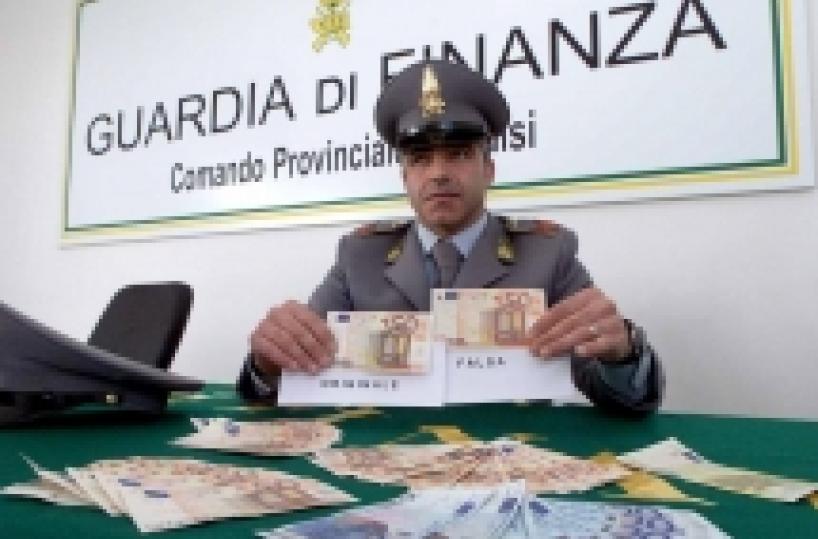 Nel Brindisino allarme banconote false: si cerca la stamperia