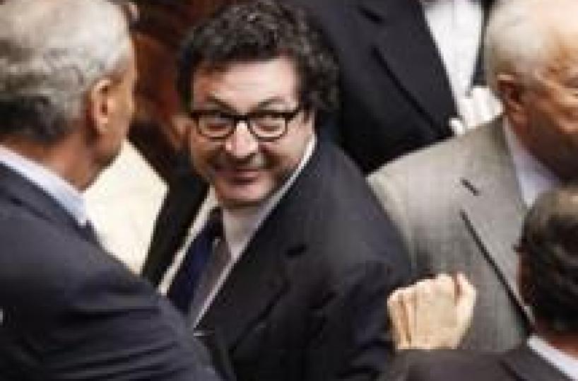 CALEARO,MI DIMETTO.IDV,CAMERA DICA SI'