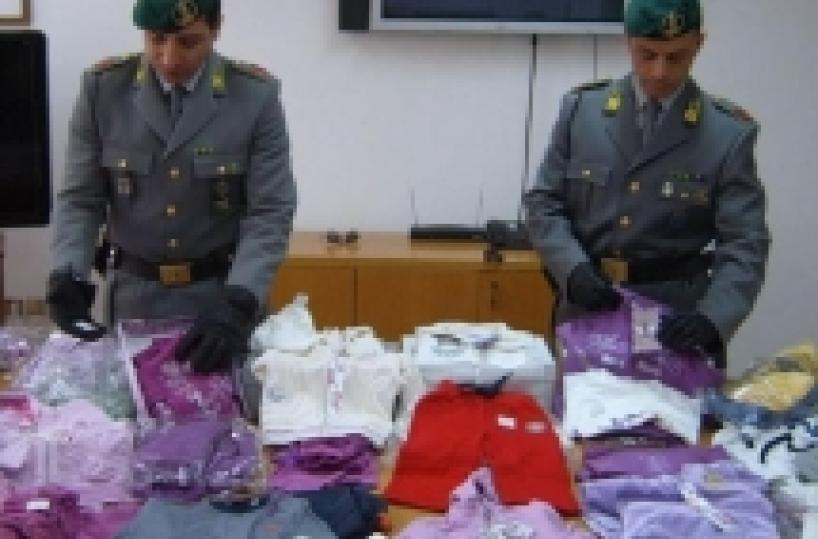 Allarme Confartigianato «Sono tossici i vestiti made in China»