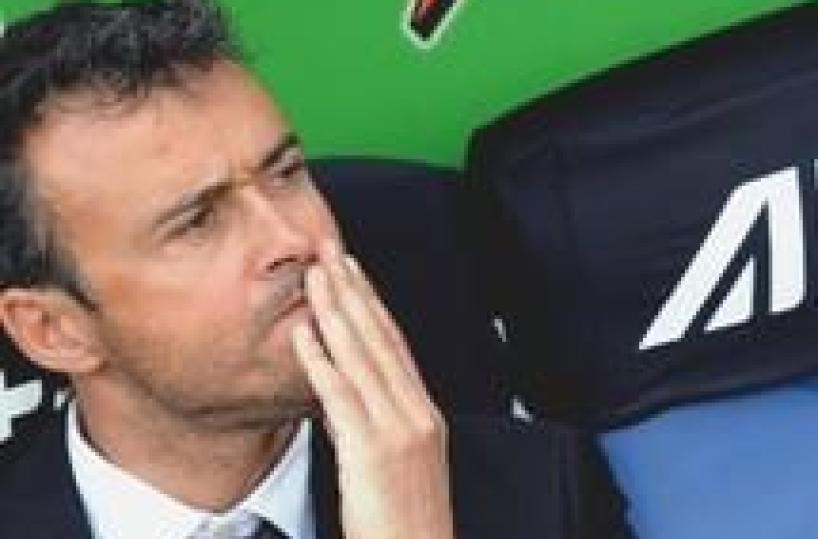 Soccer: Luis Enrique 'thinking of leaving Roma'