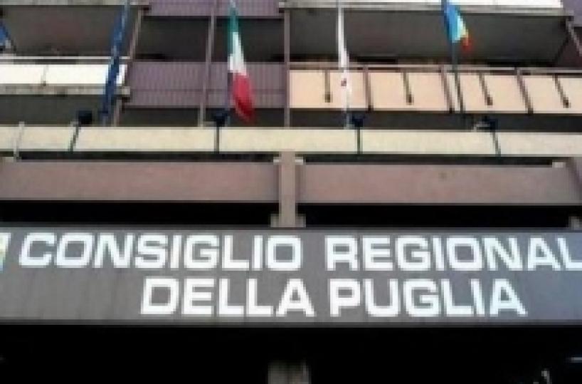 Consiglio Regione Puglia celebra Festa Europa, premiati 6 studenti