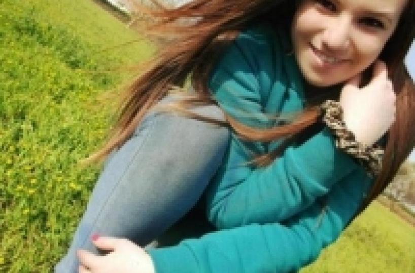 Melissa che sorrideva sul bus verso la morte davanti la sua scuola Forse&nbsp;domani i funerali Il sostegno per l'altra ragazza &laquo;Veronica, forza non mollare!&raquo; 